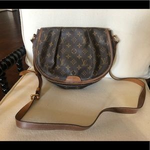 Authentic Louis Vuitton Crossbody Bag Purse